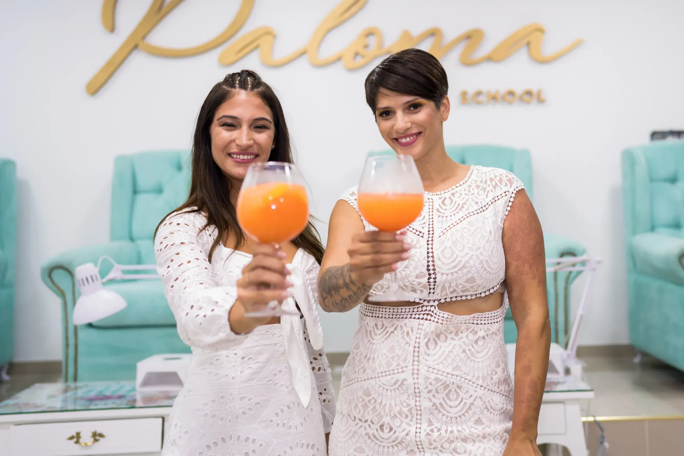 Cecilia Alvarez en Paloma Nails School, la escuela que fundó en Buenos Aires