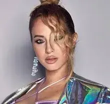 Flor Vigna, clienta de Cecilia Alvarez